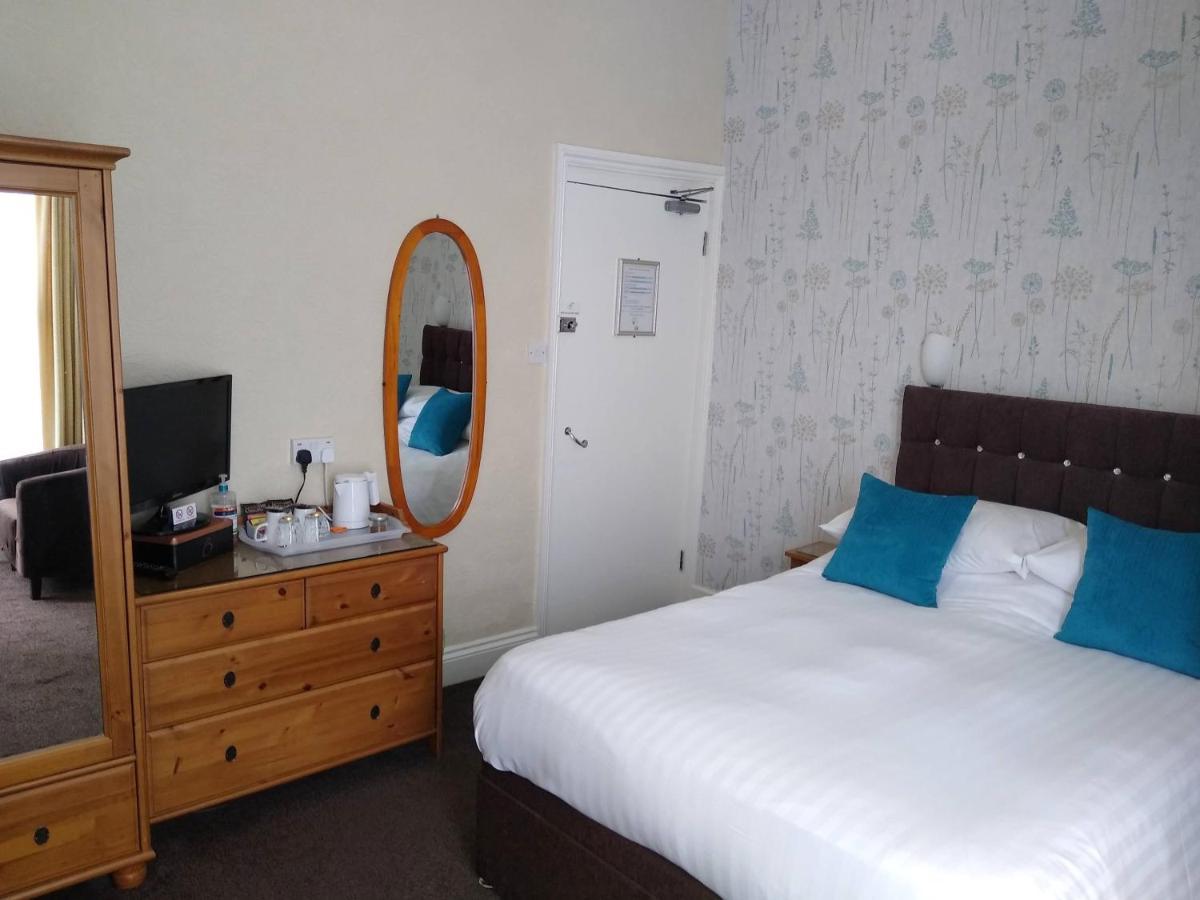 Hazeldene Guest House - With Free Offsite Health Club Боунесс-он-Віндермір Екстер'єр фото