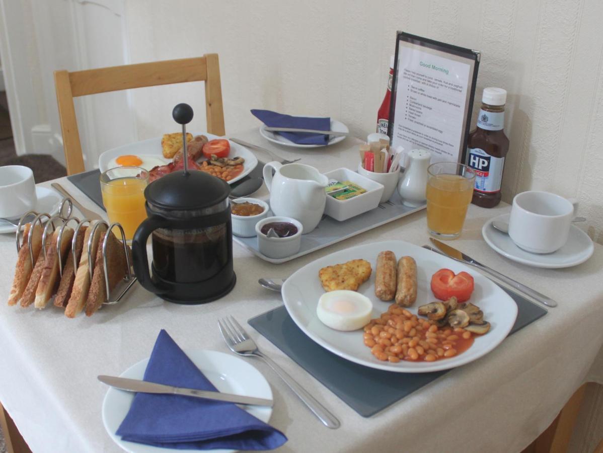 Hazeldene Guest House - With Free Offsite Health Club Боунесс-он-Віндермір Екстер'єр фото